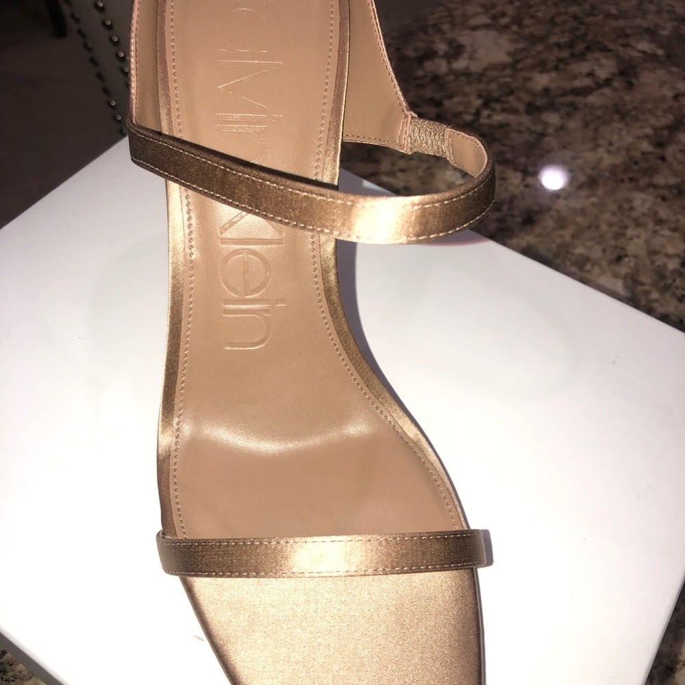 Calvin Klein Dala Strappy Mule. Desert Sand Satin. Size 11M.